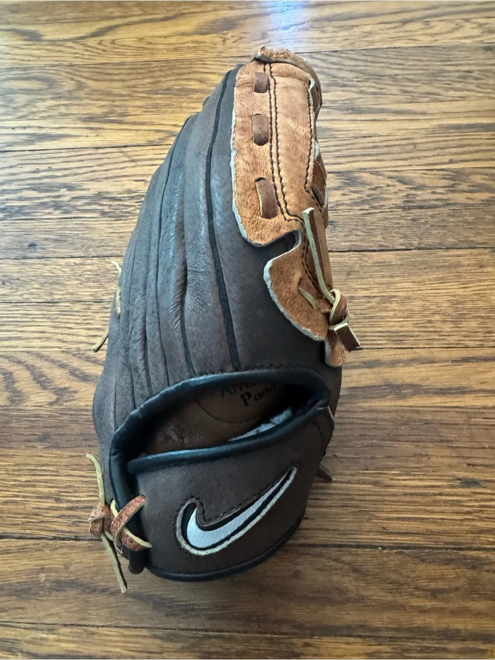 Nike KDR-1200 11” Baseball Softball Glove Right Hand Nike Brown and Tan Leather